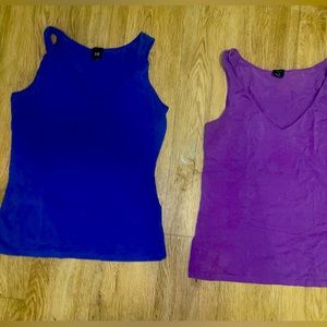 Womens Gap tank tops (2) v-neck size Medium
